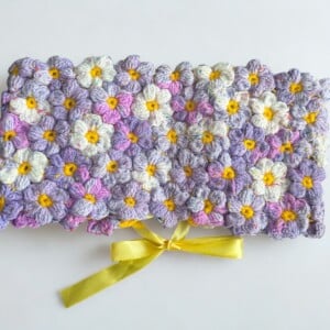 Chloris Lilac Whisper - Gehaakte puff flowers croptop - XS
