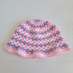 Gehaakte bucket hat | Pride transgender vlag