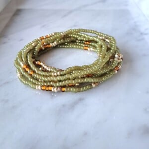 Ibizastyle wikkelarmband met goudaccenten Light Sage