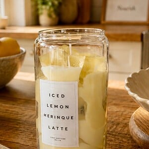 Iced lemon Merinque Latte Candle