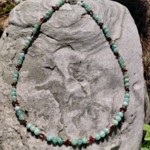 Ketting met amazoniet en granaat