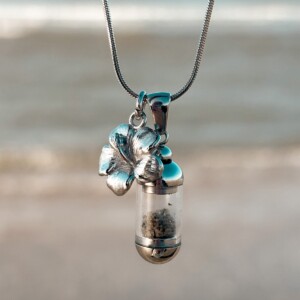 Laguna Beach Pendant Hibiscus Zilver