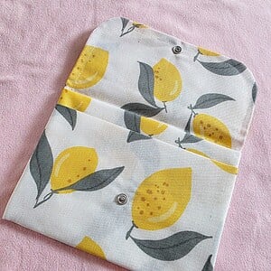 Lemon Love Clutch – Fresh & Handmade