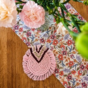 Macramé onderzetter roze