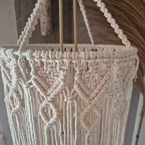 Macrame lampenkap, crèmekleur.