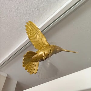 Magnetic hummingbird window art - Gold