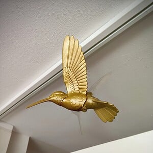 Magnetic hummingbird window art - Gold