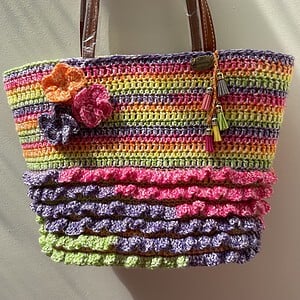 Mand Roesjes met bloemen,