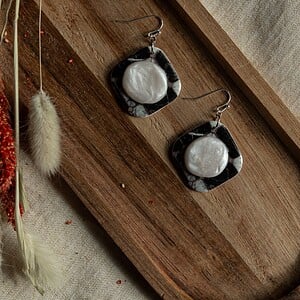 Oorbellen | Parelmoer Stone