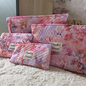 Pink Petal Pouch – Gewatteerde Etui