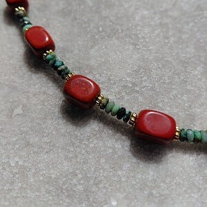 Red Safari: ketting met rode jaspis en afrikaanse turkoois