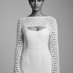 Sarasvati - Witte gehaakte teddy yarn shrug - M