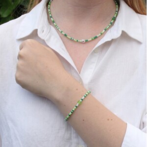 Set choker en armband rocailles blauw/geel/groen/wit/roze