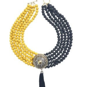 Statement lava ketting met vintage broche - one of a kind