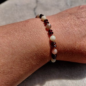 Sun & Heart: armband met zonnesteen en granaat