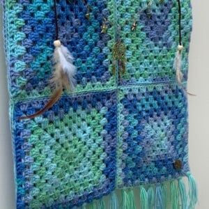 Tas Hobo/Style met sier ketting, veren en franjes.