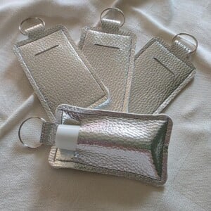 The GlamClip Lipbalm Holder