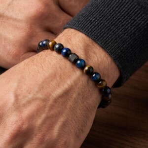 Wyre. | armband | celestial balance