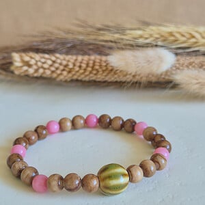 Armband met edelstenen en keramieke kraal | Oleander