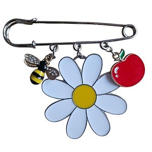Bloem, appel en bijtje Broche