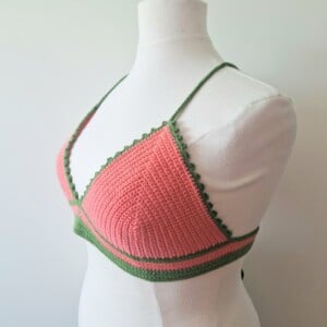 Gehaakt topje | Koraaloranje en groen
