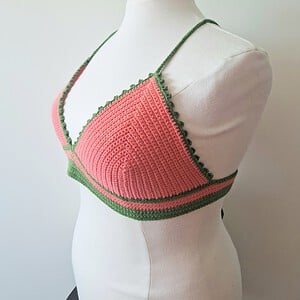 Gehaakt topje | Koraaloranje en groen