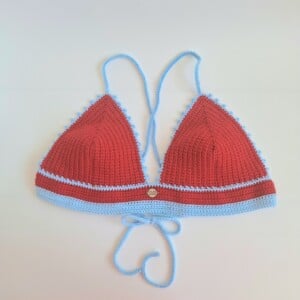 Gehaakt topje | Rood en lichtblauw