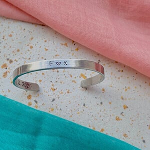 Gepersonaliseerde Armband | Tekst, Initialen & Datum | Handgemaakt Cadeau