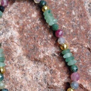 Green Luck: ketting met groene aventurijn en groen/paarse toermalijn