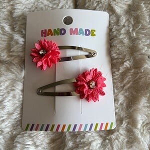 Haarspeldjes met bloemetjes (fuchsia)