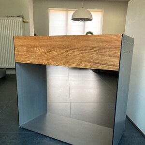 industrieel design-bijzettafel