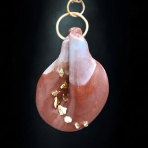 Ketting met hanger in terracotta | artisanale hanger | Speciaal kado voor haar | handgemaakt sieraad | uniek stuk
