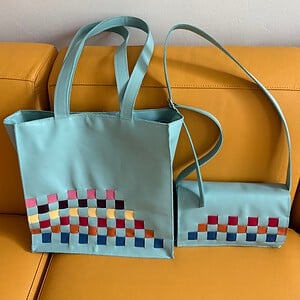 Lederen vlechtwerk-tas Blauwe Bes, groot