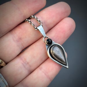 Obsidiaan Hanger Zilver met Zwarte Onyx | Handgemaakte Edelsteen Hanger van 925 Sterling Zilver✨🖤