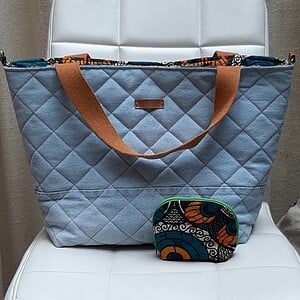 Quilted denim schoudertas / totebag op bestelling  (out of stock)