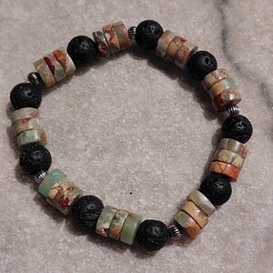 Taurus: stoere armband (m/v) met aquaterra jaspis en basalt