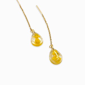 Threader Oorbellen met Druppelvormige Hangers Gevuld met Echte Bloemen uit Amsterdam (Limoncello Romance)