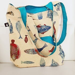 Dubbelzijdige tas met vis en vissen design, 'Love Fishing' tote bag