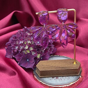 Epoxy oorbellen 'blad' paars