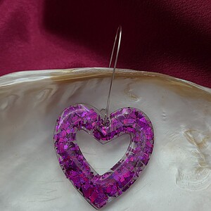 Epoxy oorbellen 'hart open'