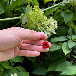 Micro Gehaakte Klaproos Oorbellen