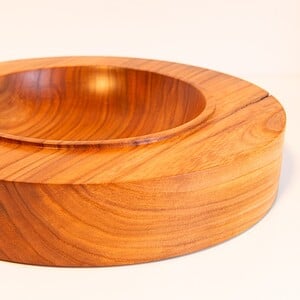 Groot iepenhouten object