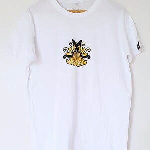 Hand bedrukt wit katoenen t-shirt, zwart konijn en gele bloem design, men's, medium