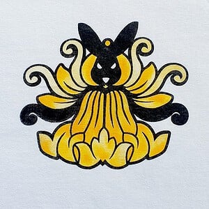 Hand bedrukt wit katoenen  t-shirt, zwart konijn en gele bloem design, men's, medium