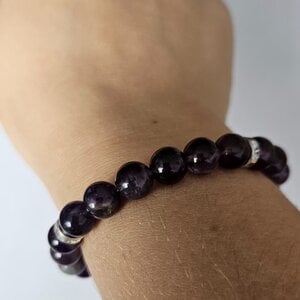 ✨ Handgemaakte Amethist Armband – Voor Innerlijke Rust, Intuïtie & Bescherming ✨