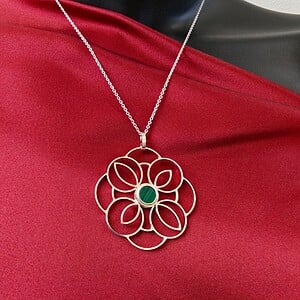 Handgemaakte Zilveren 'Mandala Flower' Hanger met Malachiet
