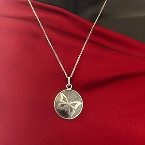 Handgemaakte Zilveren Vlinder Hanger – Geometrische Sterling Zilveren Ketting