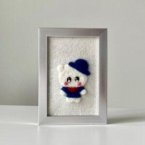Lady ice bear - unieke handgemaakte wanddecoratie in wol