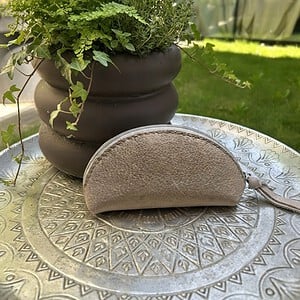 Leren sleuteletui van ecru/beige kleur
