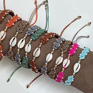 Macramé enkelbandje lichtblauw